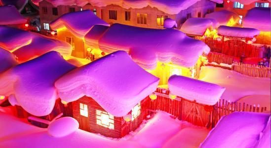 住宿住不起吃饭吃不起,停车给你玩套路,千户苗寨成下个“雪乡”