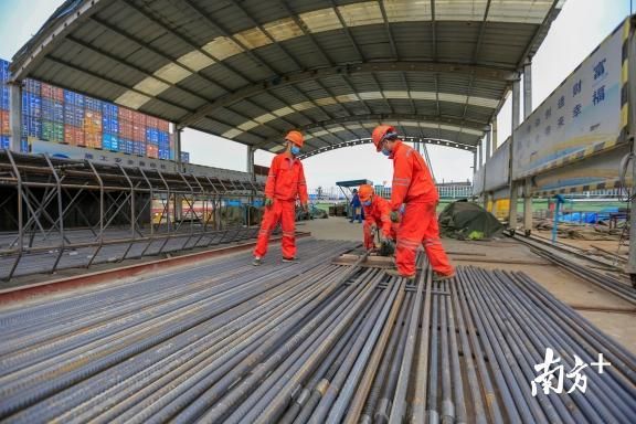  『南山排水深隧系统工』深圳首条超大海底隧道全面复工！记者实地探访