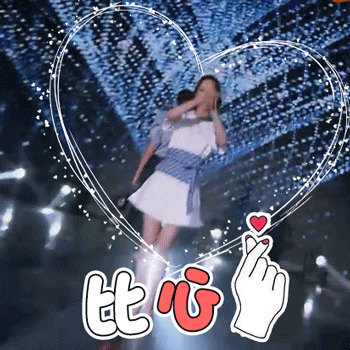 42岁的林心如全身土豪标配，还撞衫董璇佟丽娅，这差距也太大了!