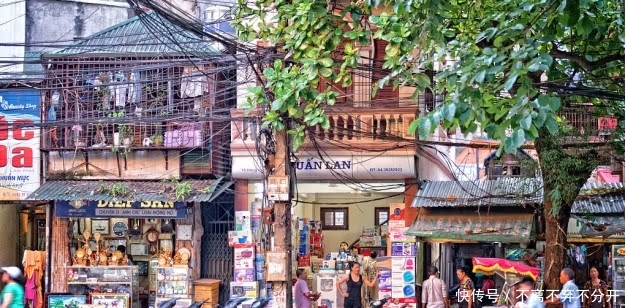 越南富豪询问：广州有越南河内发达吗？中国游客一句话让他无奈了