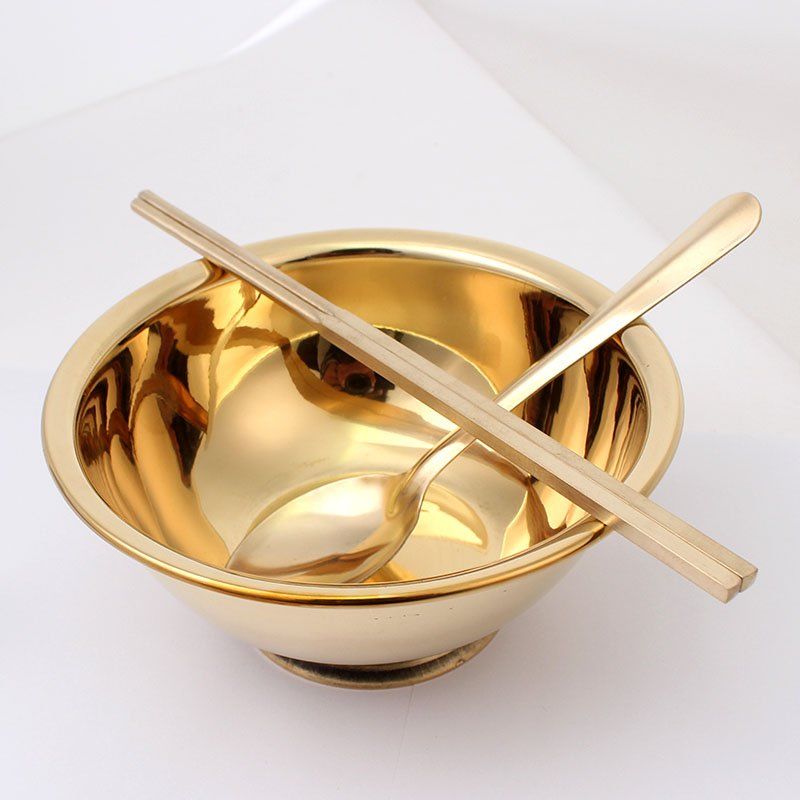 老公说:少抽两盒中华烟，也要买下这黄铜小物，看上去帅的不得了