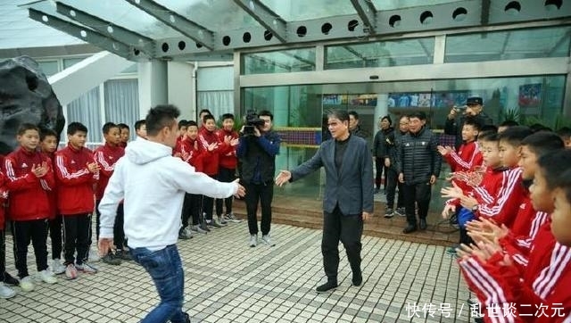 武磊进巴萨这球很关键吗