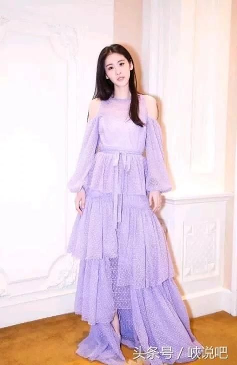 她是《中国好声音》首位女冠军，出道至今没绯闻