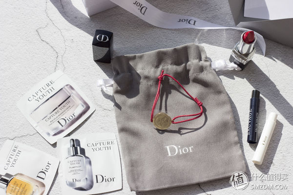 干皮星人分享几款好用还想回购的护肤、彩妆品