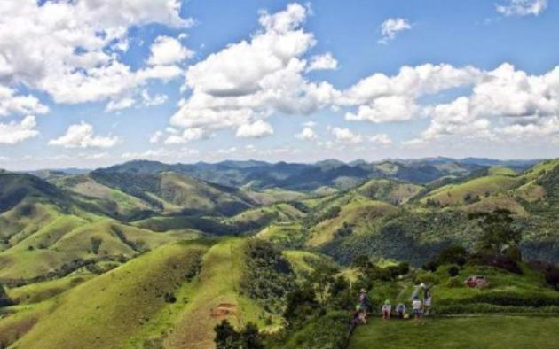 世界上最大的高原，面积是青藏高原2倍，此国还把首都迁移至此！
