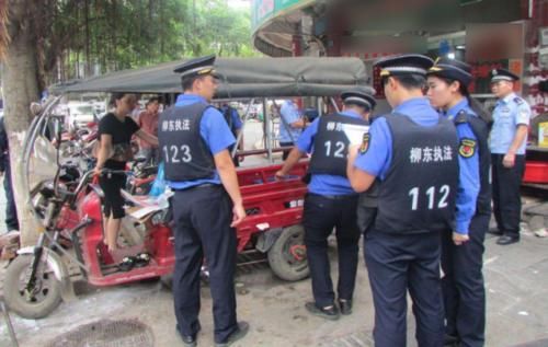 摩托车电动车燃油车都陷入困境！日常出行该咋办？专家给出5个字