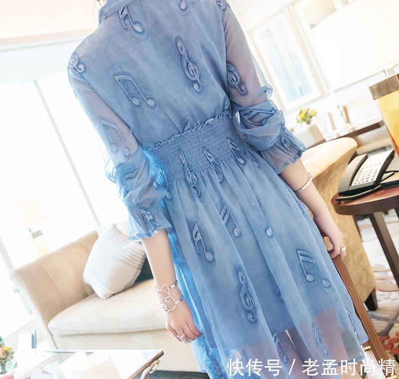 『宽松连衣』女人如果40来岁就要好好打扮!试试这些春裙,搭配裸靴,美炸天