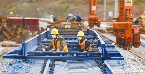  「经济」内蒙耗资700亿规划高铁“大动脉”，带动沿途三个省的经