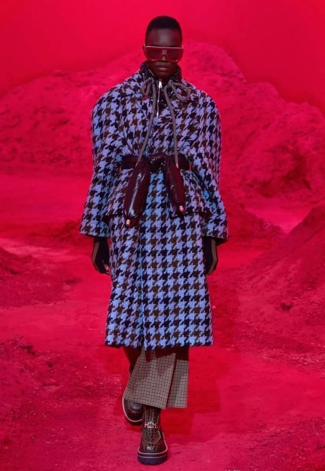 设计师@2020秋冬 Genius 系列：多个天才设计师的合作系列，MONCLER