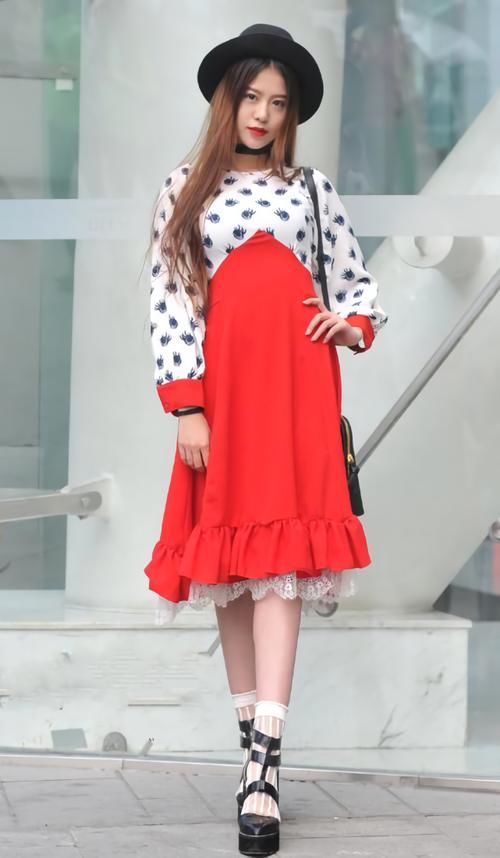  女仆裙■普通连衣裙很boring？这样的设计轻松出彩