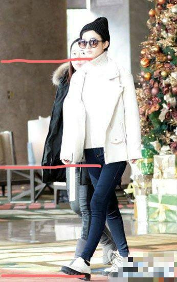 离开高跟看女神，赵丽颖尴尬身材55分！