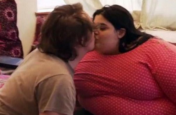 580斤的女子一年减肥成赫本，男友表示终于可以和她亲密了