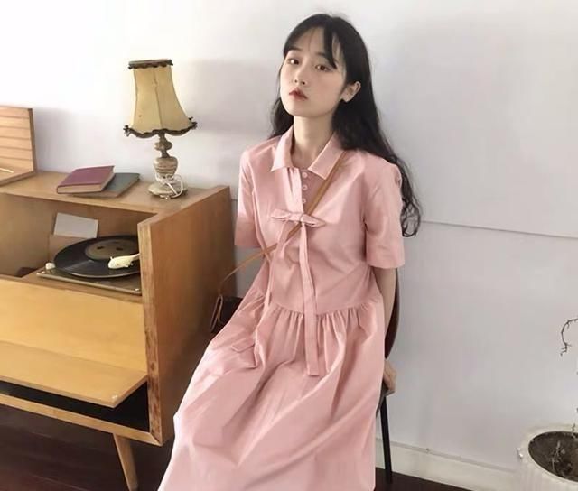  『以把』初夏的裙子一定要有粉色，照着穿，少女感爆棚！