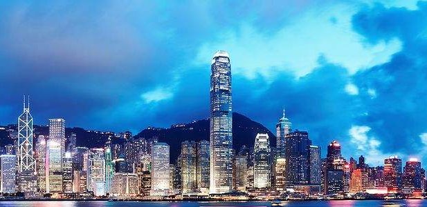  [国际金融中心]香港人为什么宁愿“挤破头”，也不愿来内地，到