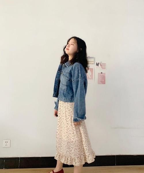  「女生」最潮范儿美搭，小个子女生不知道怎么穿？记住这5个技巧，轻松“长高”十公分