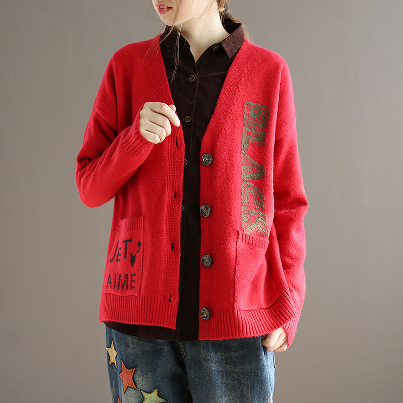 别急着买羽绒服!今秋流行的薄外套，比风衣还美，赶紧给妈买2件