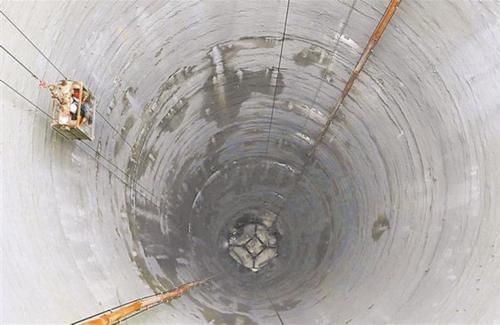  特长隧道：深圳建成国内最大直径汽车隧道通风竖井
