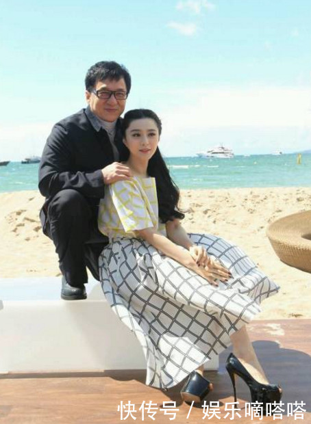 有一种鞋叫范冰冰的高跟鞋：图3比旁边人都高，最后一张看着都累