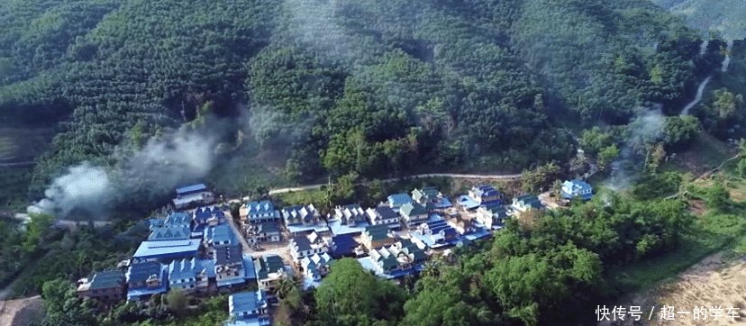 云南大山发现一座小村庄，家家户户住别墅，没人愿意搬到城市