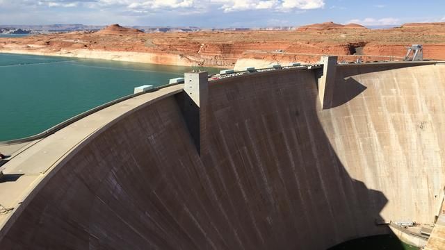 砸300亿造超级巨无霸！1295吨重如泰山，200辆火车撞不动