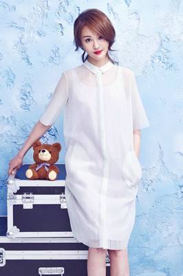 谢娜穿仙女裙好美，林允碎花裙显土，郑爽简直就是一股清流