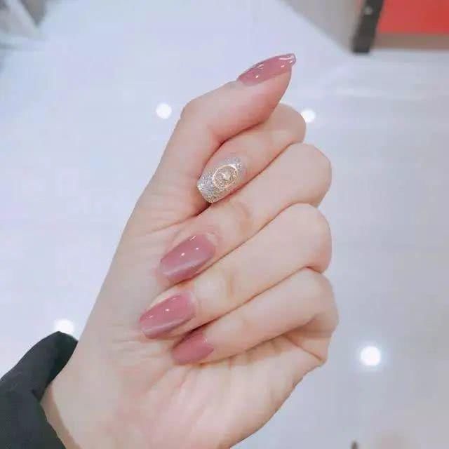 少女:柔嫩的粉色系美甲,每一款都能满足你的少女心!