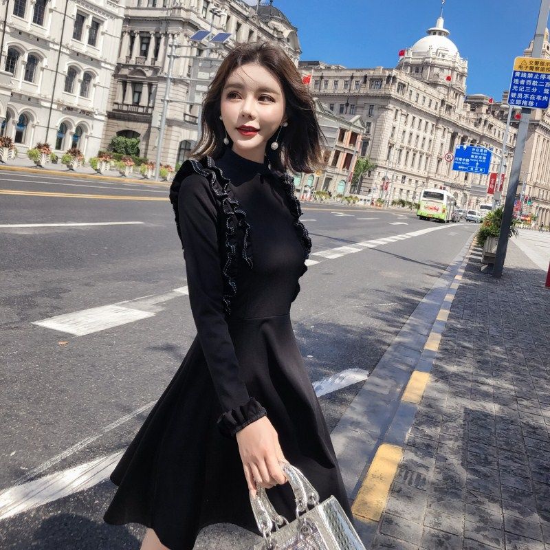 人美，不用刻意打扮，多穿这些秋款优雅雪纺连衣裙，上身大方舒适