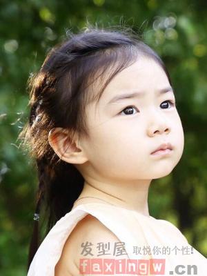 戚薇女儿lucky可爱发型 长大后我就成了你