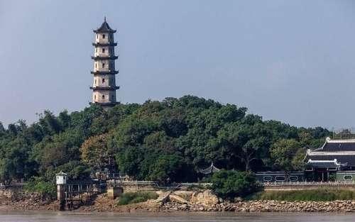 我国最“拼”的省会，当地人均收入排名全国第一，超过“北上广”