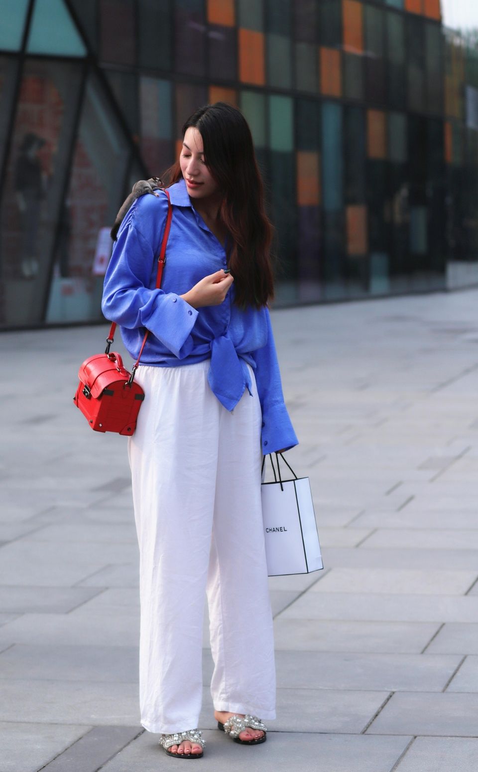 街拍：北京这个屯的时尚美眉真多，你觉得哪位最养眼？