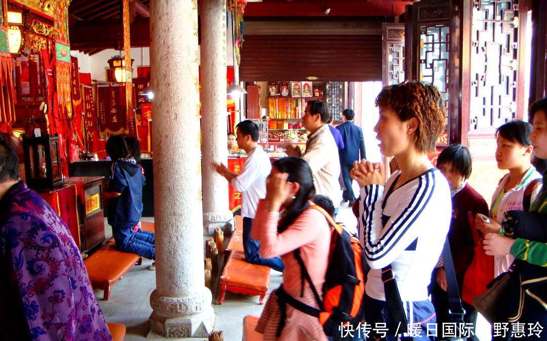 烧香拜佛时,需记住五点佛教常识,不懂的可以看看!