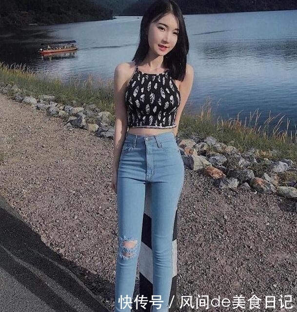 『 焦点』气质出众，无论走到哪都是焦点，活力十足的牛仔裤美女