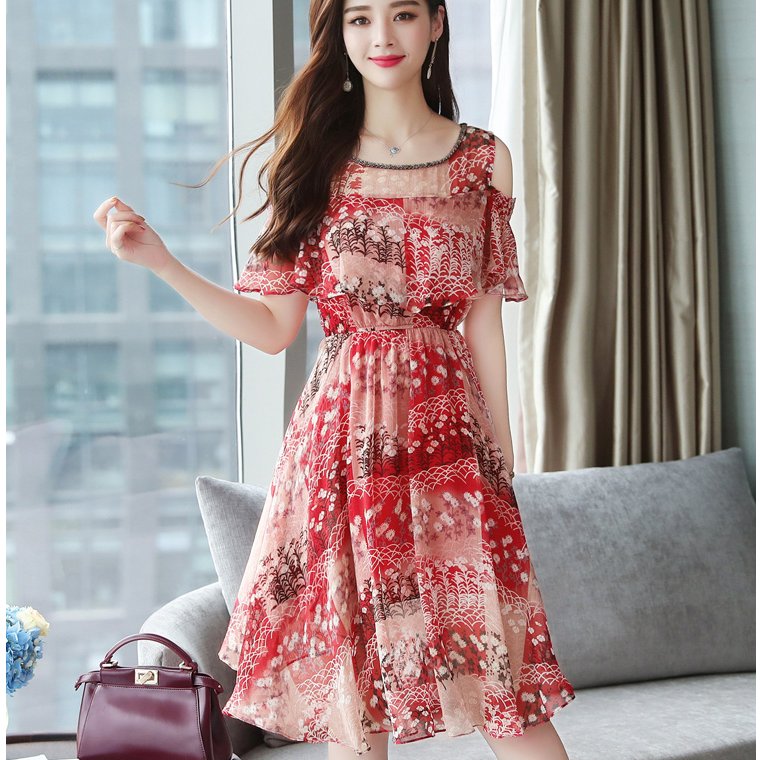 今年流行这样的“沙滩裙”，比比基尼还撩人，震撼所有人的眼球