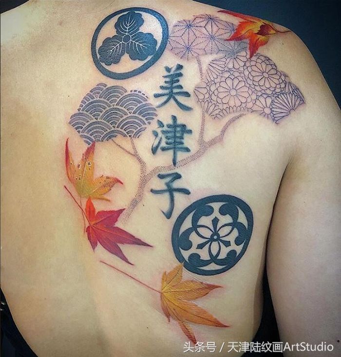 这些纹身真的好美 即使我们慢慢的老去而纹身之美在于永远的陪伴