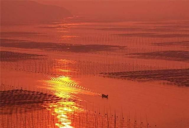  #旅游景点#云南最出名的旅游景点，游客络绎不绝，却不是香格里拉！