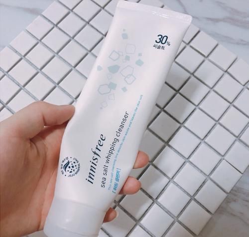  风吟：悦诗风吟洗面奶哪款值得买？