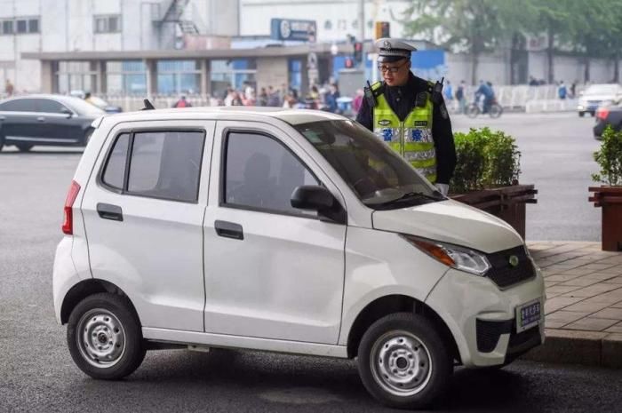 上海率先禁止!老年代步车会在全国淘汰吗?