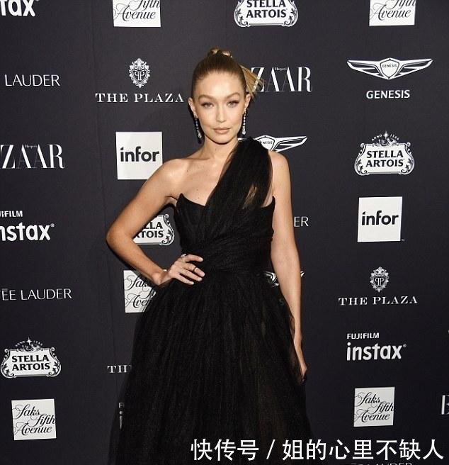 肯达尔詹娜服装薄如蝉翼，用手遮脸拒绝拍摄，肯豆大长腿不是吹的