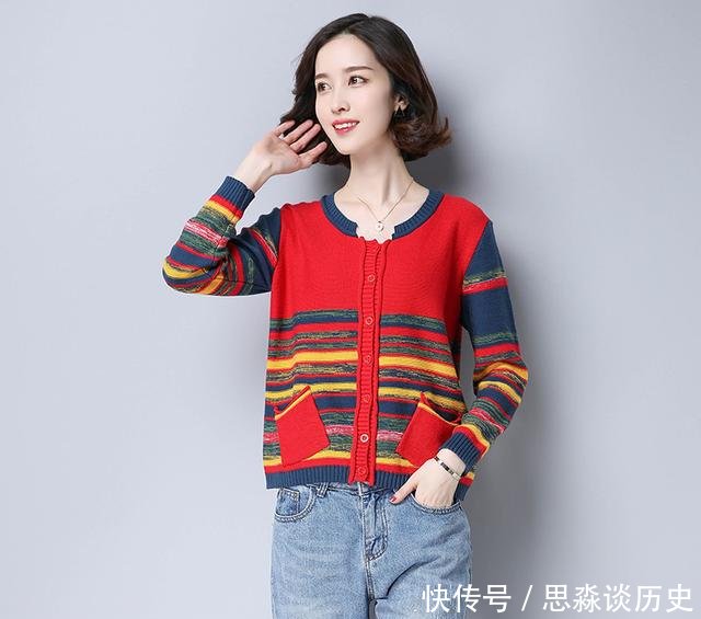 『中年』推荐中年女士咬牙拿下这款“奶奶衫”,时尚减龄显气质