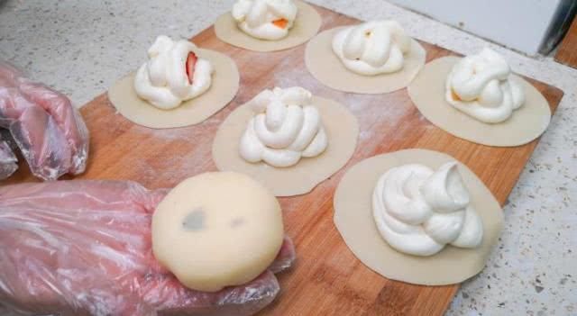  「米粉」粘米粉别做汤圆了，孩子近期痴迷它，隔三差五训话要，就是说吃不腻