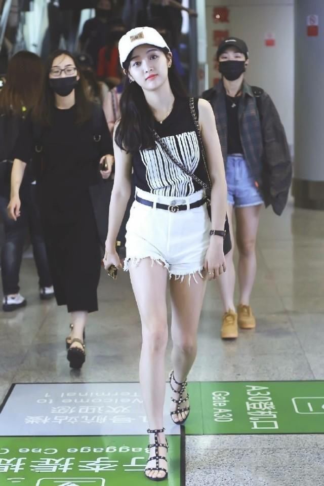 大胸踩雷的那些撞衫,柳岩都尴尬了!