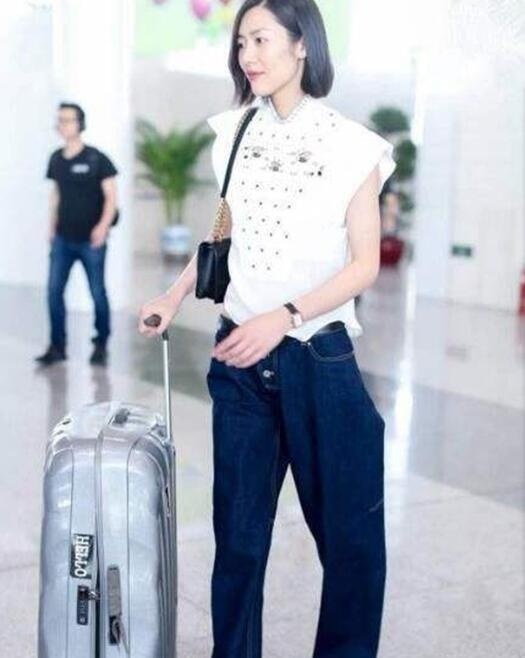 短发的高圆圆美出天际 评论区都在俯首称臣，留短发的女神谁更美