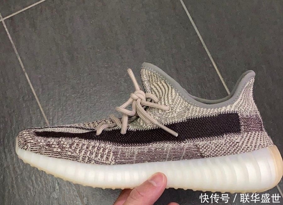 『估计』都说Yeezy 350 V2是侃爷的调色盘!但新配色估计又要真香了……