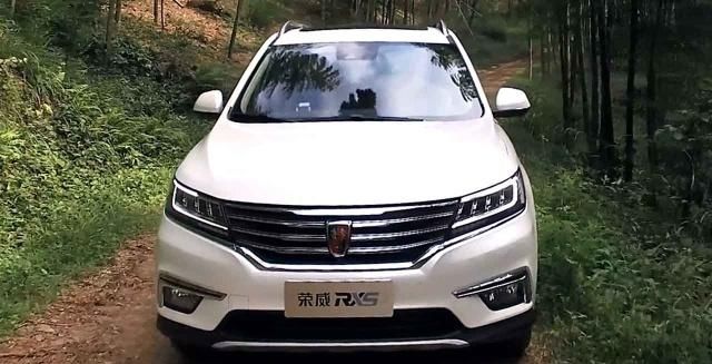  「内饰」10万预算买车，这款国产SUV挺不错！高性价比，搭配0.86平米天窗