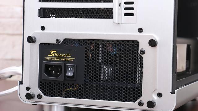  『值得一提』老机箱新折腾，分享一台最近完成的 M-ATX 主机