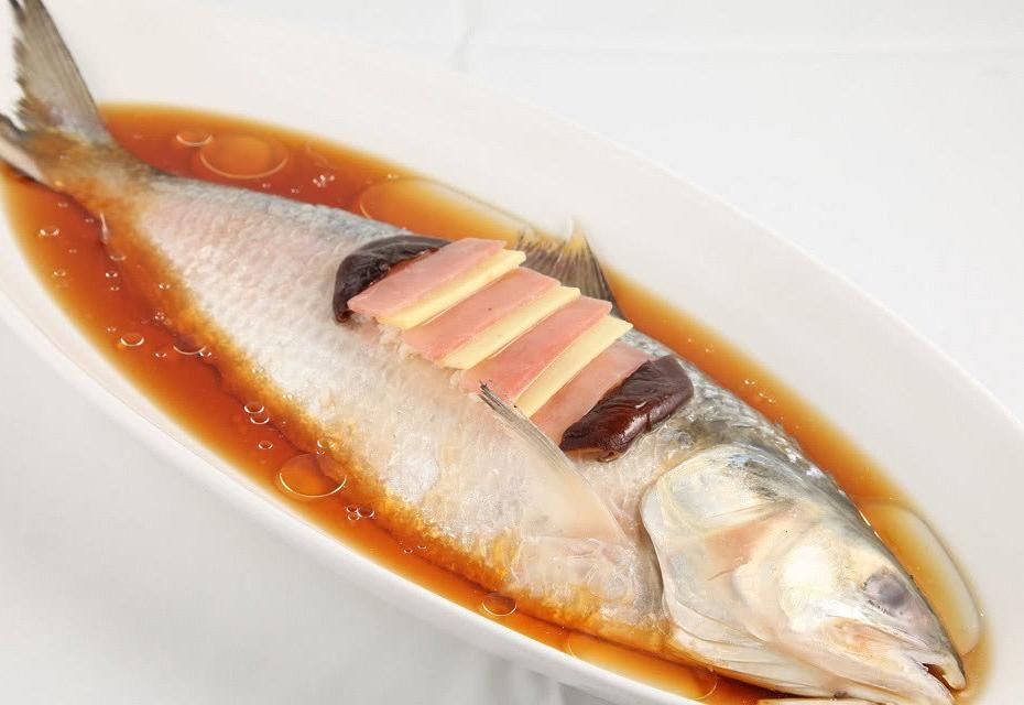中国卖出“天价”的4种鱼，长江刀鱼今年禁捕，有钱你都买不到！