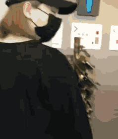 吴亦凡、鹿晗都爱穿女装？关晓彤看了都惊讶