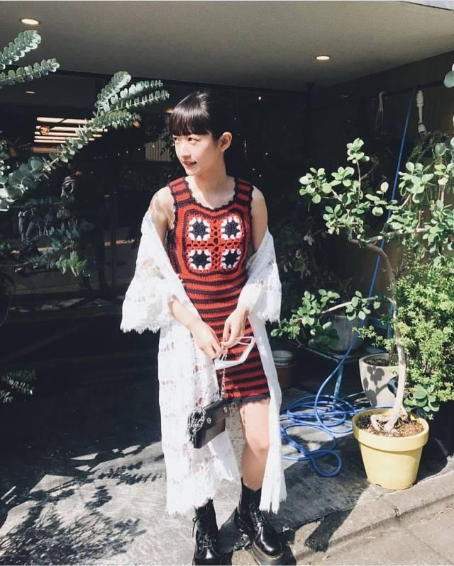 身高只有153cm也能当模特，只因穿衣实在太好看!