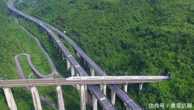 世界最难建的三条路全部在中国, 全程建桥挖隧道, 一路壮观美景