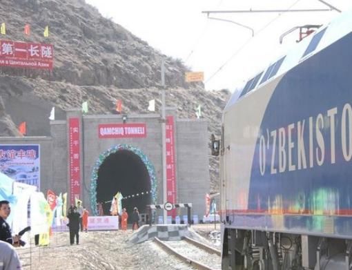 中国逆天神速，900天完成预计25年完工的工程，堪称世界奇迹